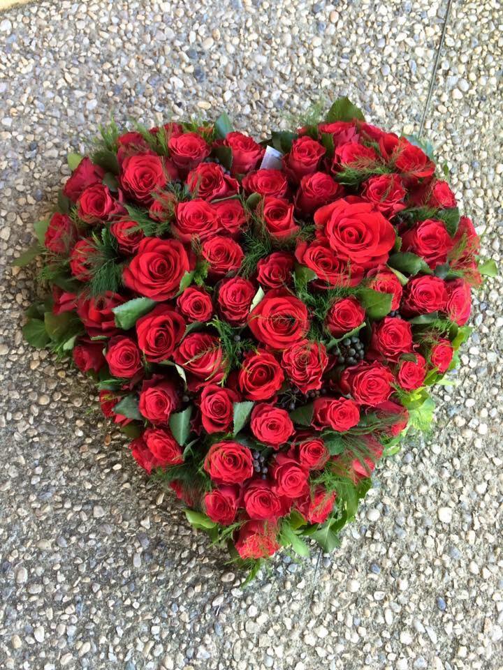 Saint-Valentin : fêtons l'amour en offrant des roses rouges ! - Le Parc  Fleuri